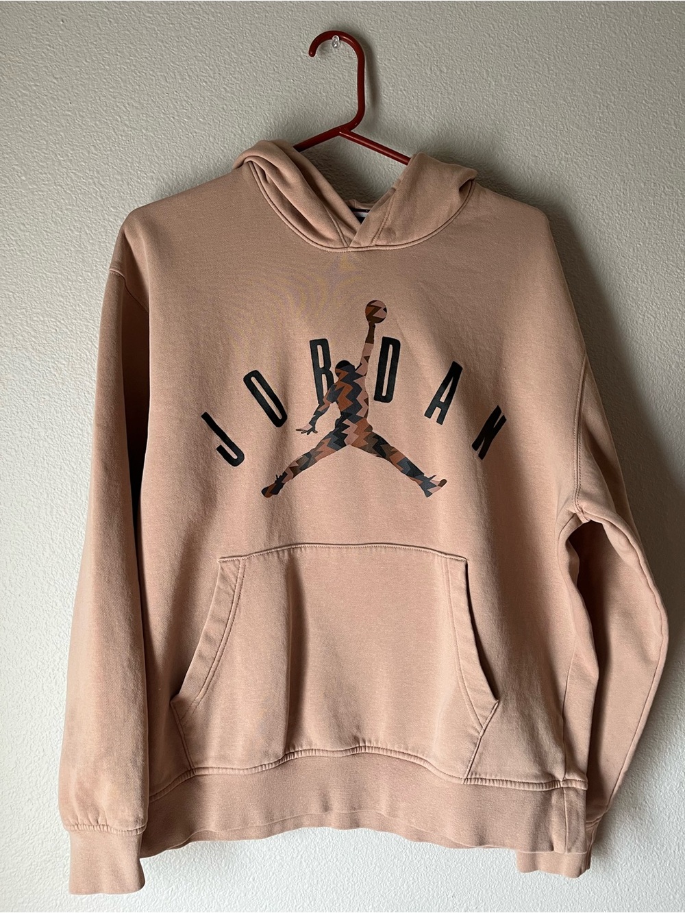 Jordan Pullover Hoodie in Tan
